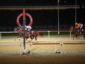 Antalya Hipodromu’nda Yılın İlk Yarışı “Vali Koşusu” İle Gerçekleşti