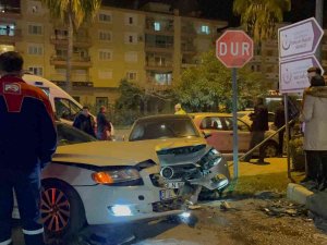 Gazipaşa’da 5 Aracın Karıştığı Zincirleme Trafik Kazası: 1 Yaralı