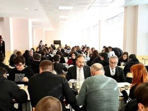 Valinin Jestine Öğrencilerden Kahve Daveti