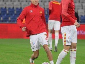 Göztepeli Emir Ortakaya, İstikrarıyla Dikkat Çekiyor