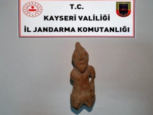 5 Bin Yıllık Eseri Satmaya Çalışan Tarihi Eser Kaçakçısı Yakalandı