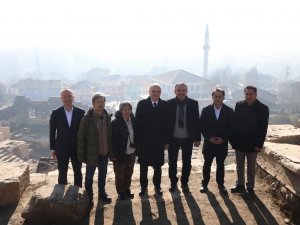 Japon Tarihçi Prusias Ad Hypium Antik Kentine Hayran Kaldı