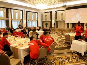 Kasımpaşa Maçı Öncesi Lusamba’nın Doğum Günü Kutlandı