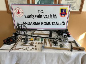 Kaçak Kazı Yaparken Yakalandılar