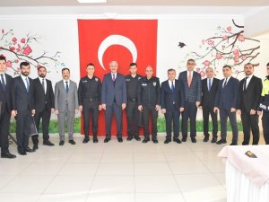 Başarılı Polisler Ödüllendirildi