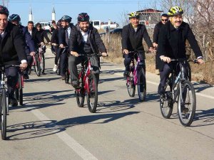 Uşak Protokolü Farkındalık İçin Bisiklet Sürdü