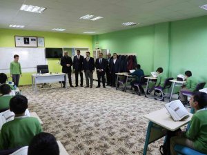 İ̇lçe Protokolünden Numan Cebeci Ortaokulu Öğrencilerine Motivasyon Ziyareti