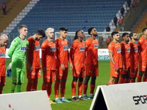 Spor Toto Süper Lig: Kasımpaşa: 2 - Alanyaspor: 0 (İ̇lk Yarı)