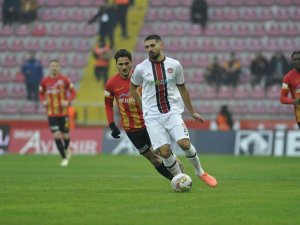 Spor Toto Süper Lig: Kayserispor: 0 - Fatih Karagümrük: 2 (İ̇lk Yarı)