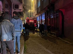 Alev Alan Priz Evi Yaktı