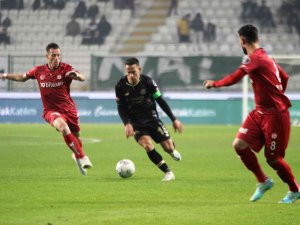 Spor Toto Süper Lig: Konyaspor: 1 - Sivasspor: 1 (İ̇lk Yarı)