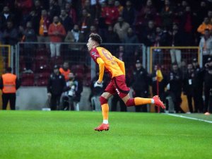 Özgür Baran Aksaka İlk Lig Maçına Çıktı