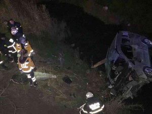 Tekirdağ’da Kontrolden Çıkan Araç Dereye Uçtu: 1 Ölü, 3 Yaralı