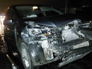 Samsun’da Hafif Ticari Araç Bariyere Çarptı: 3 Yaralı