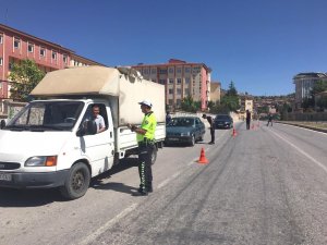 Emet’te Geçen Yıl 17 Bin 684 Şahıs Ve 15 Bin 536 Araç Sorgulandı