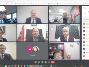 Uysal, Komisyonu Çalışmalardan Dolayı Tebrik Etti