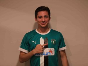 Efeler 09 Sfk Akbulut’u Renklerine Bağladı