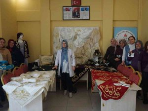 Osmanlı Sanatı Ev Hanımlarına Gelir, Genç Kızlara Çeyiz Oluyor