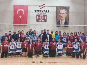 Okul Sporları Gençler Kız Voleybol Müsabakaları Sona Erdi