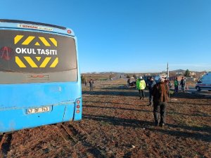 Gaziantep’te Öğrenci Servisi İle İşçi Servisi Çarpıştı: 1 Ölü, 12 Yaralı