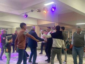 Şuhut’ta Kınalı Kuzular Asker Gecesinde Moral Depoladı