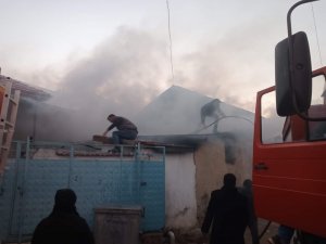 Tandırda Çıkan Yangın Korkuya Neden Oldu
