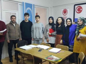 Eskişehir’de Yaşayan Irak Türkü Öğrencilerine ’Matematik’ Kursu