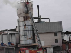 Sunta Fabrikasında Korkutan Yangın