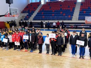 Niğde’de Atletizmde 12 İlden 400 Sporcu Yarışacak