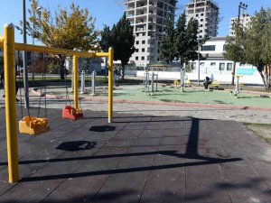 Çocuk Parkında Cinayet