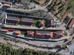 Geçici Hayvan Bakımevinin Enerjisi Güneşten