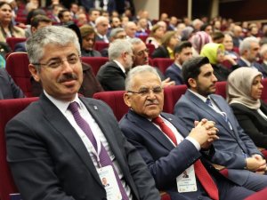 Başkan Büyükkılıç, Ankara’da 3 Bakanla Görüştü, Cumhurbaşkanı Erdoğan’ın Toplantısı’na Katıldı