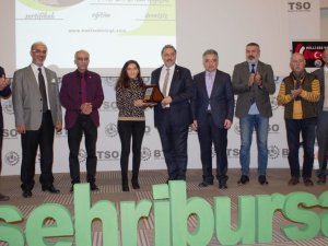 Özhan Ve Kalbi̇r Omuz Omuza