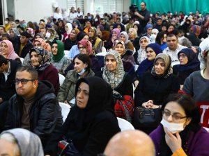Otistik Yazar Birsen Başar, Bağcılar’da Otizmi Anlattı