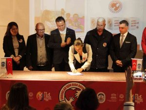 Selçuk’ta Çocuklar İçin Gıda Dayanışması Yola Çıktı