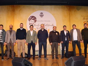 Yalova’da İ̇brahim Sadri Sunumuyla Arif Nihat Asya Anıldı