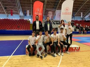 Sarıgöllü Öğrenciler Kick-boksta Manisa Şampiyonu Oldu