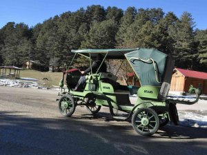 Atlar Gitti, 37 Bin Dolarlık Elektrikli Faytonlar Geldi