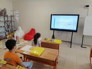 Uşak’ta Hastane, Hasta Çocuklar İçin Okula Dönüştürüldü