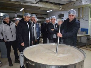 Öğrenciler Mutfağa Girdi