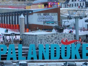 Avrupa’da Kayak Merkezleri Kapandı, Kayakseverlerin Adresi Palandöken Oldu