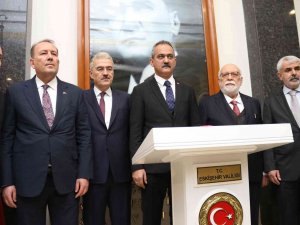 Millî Eğitim Bakanı Özer Eskişehir’de