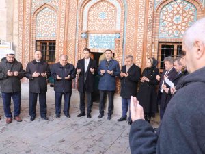 Selçuklu Sultanı I. İ̇zzeddin Keykavus Ölümünün 803’üncü Yılında Mezarı Başında Anıldı