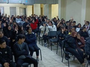 Sağlık Müdürlüğünden Gençlere Ergenlik Eğitimi