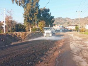 Ortaca’da Yol Bakım Çalışmaları Devam Ediyor