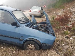 Karabük’te İki Otomobil Çarpıştı: 3 Yaralı