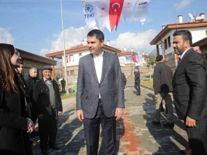 Bakan Kurum: "Orta Gelirli Vatandaşlarımız 4 Bin 400 Tl’den Başlayan Taksitle Ev Sahibi Olabilecek"