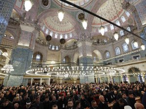 Cumhurbaşkanı Erdoğan, Restorasyonu Tamamlanan 3.5 Asırlık Yeni Cami’yi Yeniden İbadete Açtı