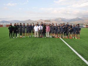 Kaymakam Arıcan Sandıklıspor Teknik Heyeti Ve Futbolcuları Ziyaret Etti