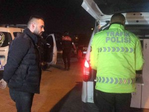 ’Dur’ İhtarına Uymayıp Kaçtı, Baklava Aldığı Yerde Yakalandı
